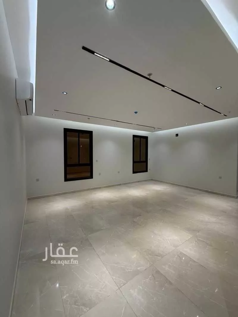 عمارة 672 م² في العارض 11