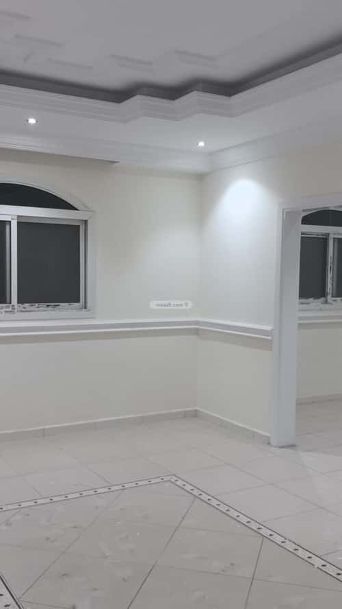 شقة 6 غرف في الروضة 19