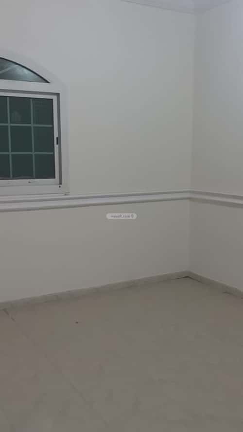 شقة 6 غرف في الروضة 8