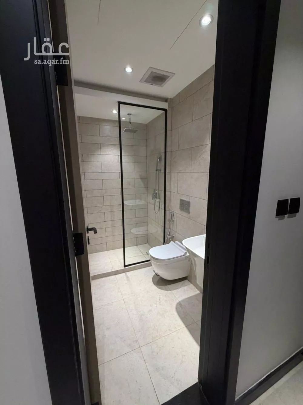 شقة 3 غرف في النرجس 10