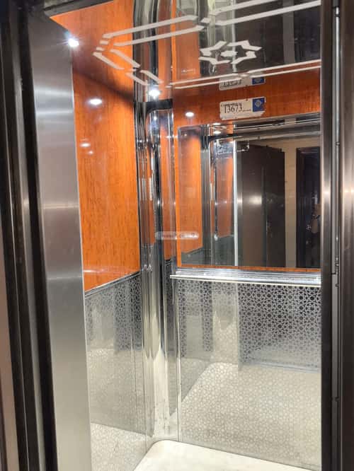 شقة 6 غرف في المروة 15