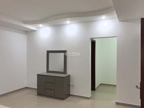 شقة 6 غرف في المروة 18