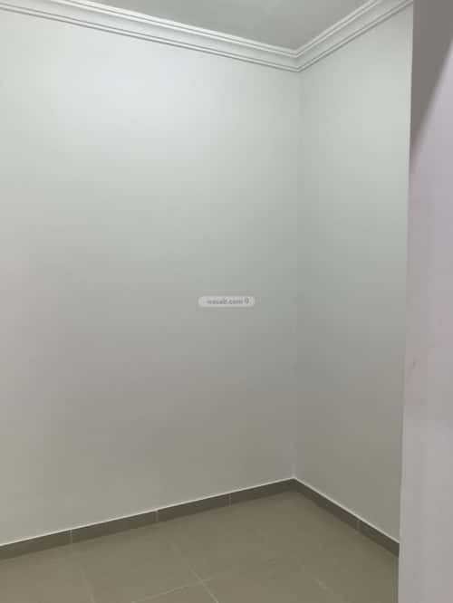 شقة 6 غرف في المروة 20