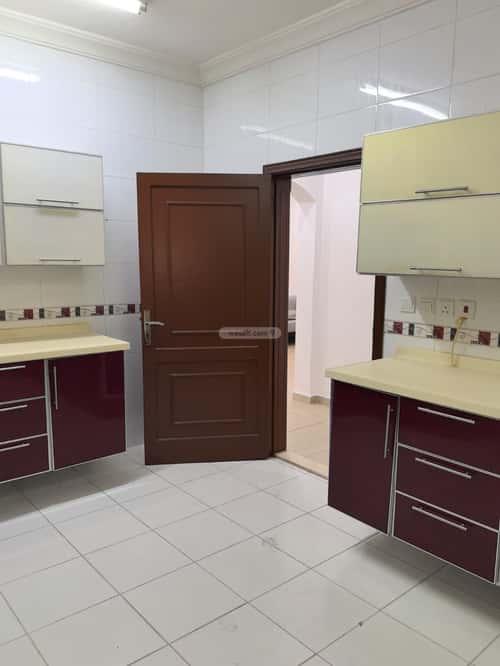 شقة 6 غرف في المروة 10