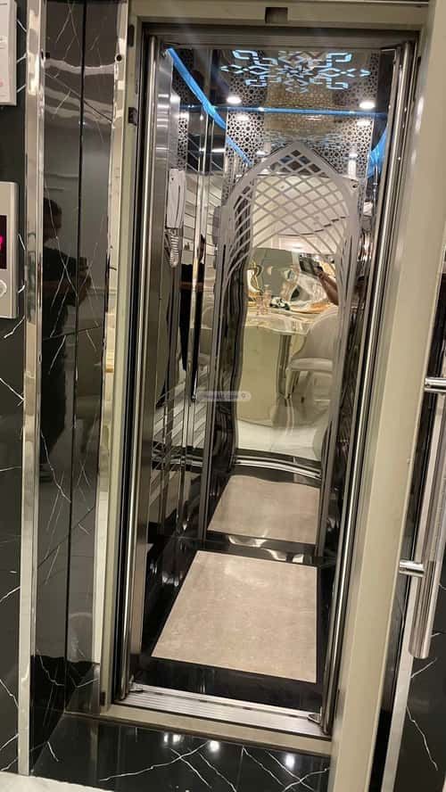 فيلا 8 غرف في الصالحية 5