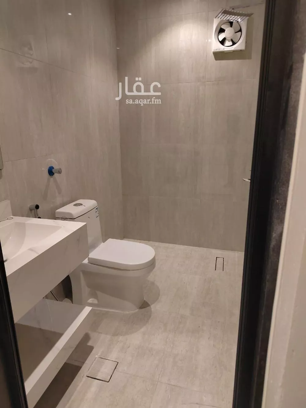 شقة 1 غرف في الملقا 2