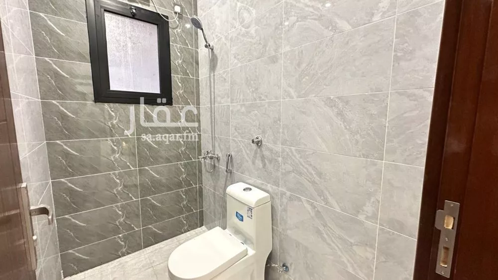 شقة 4 غرف في المروة 10