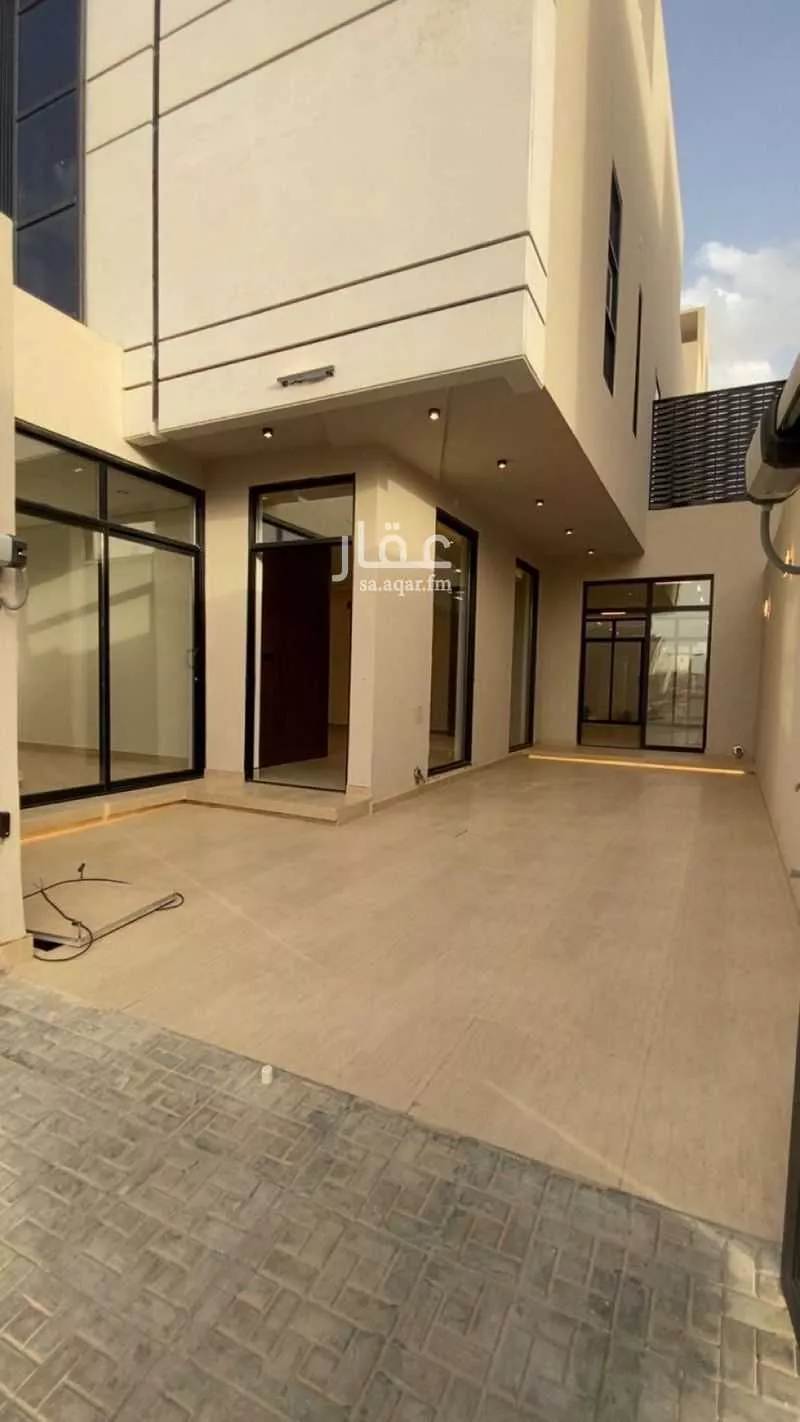 4 bedroom villa in Al Farouq 2
