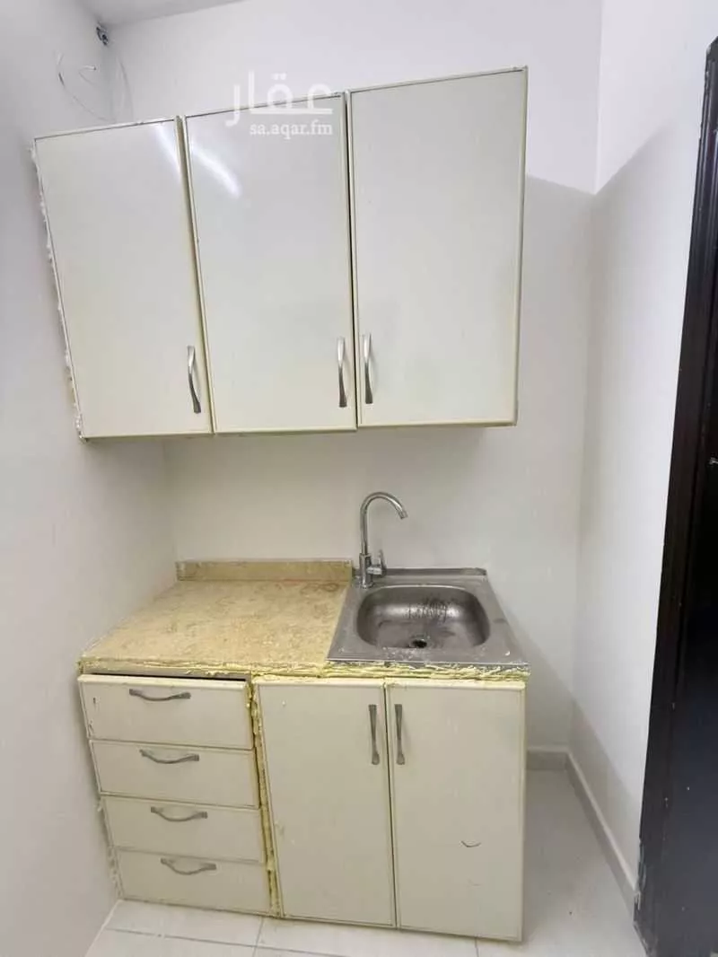 شقة 1 غرف في الريان 3