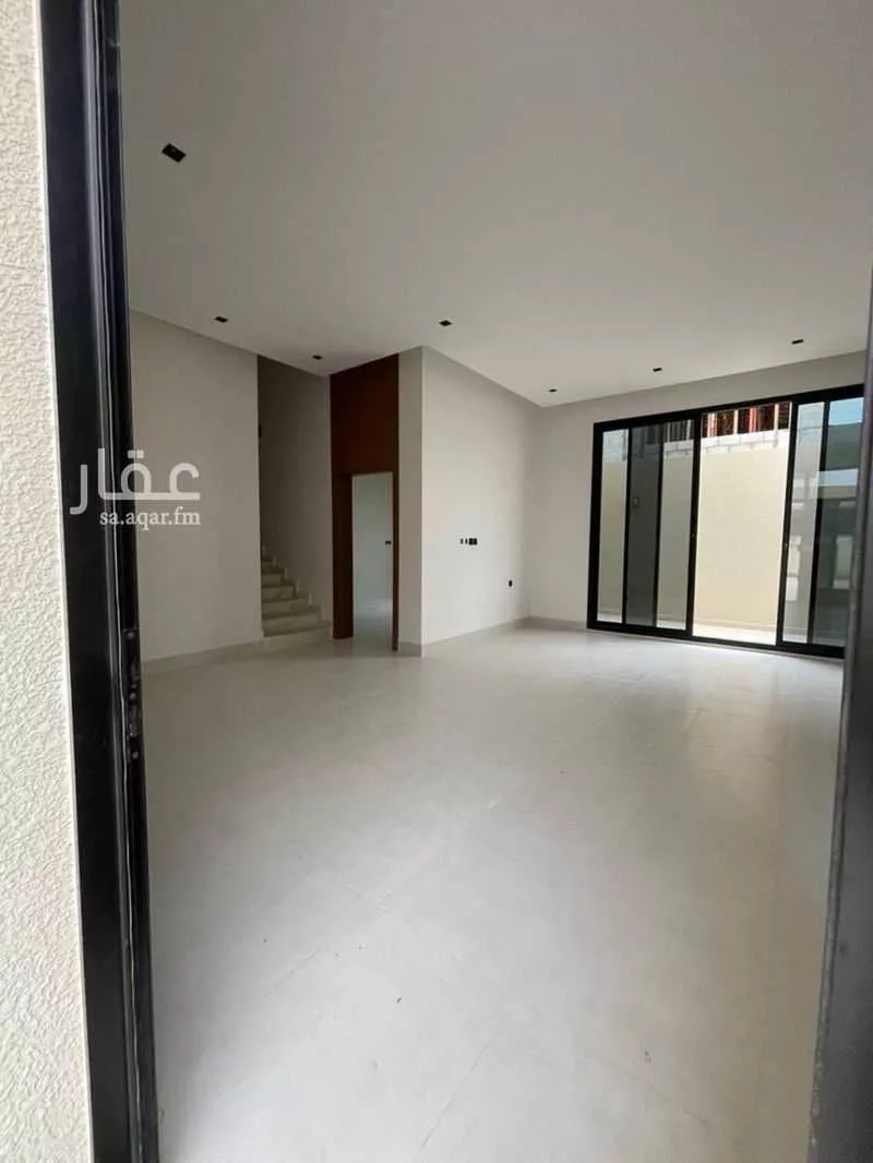 فيلا 5 غرف في العارض 6