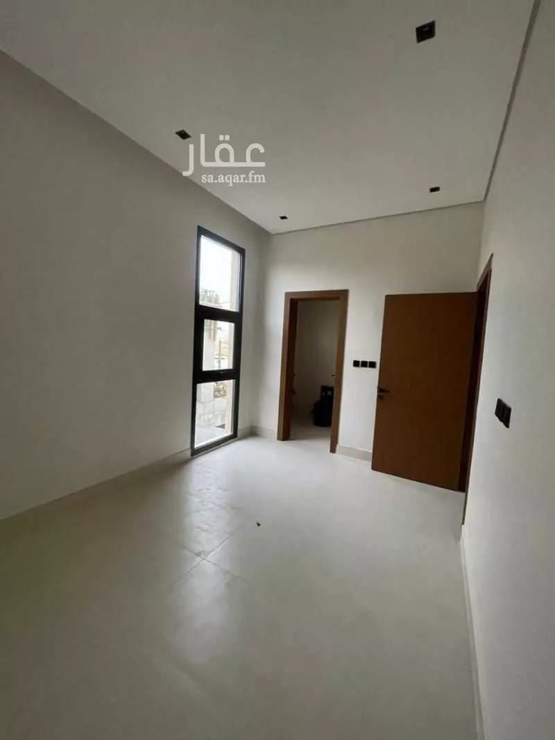 فيلا 5 غرف في العارض 7