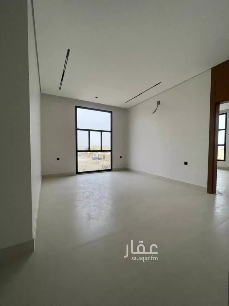 فيلا 5 غرف في العارض 10