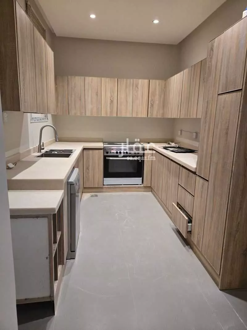 شقة 4 غرف في القادسية 6