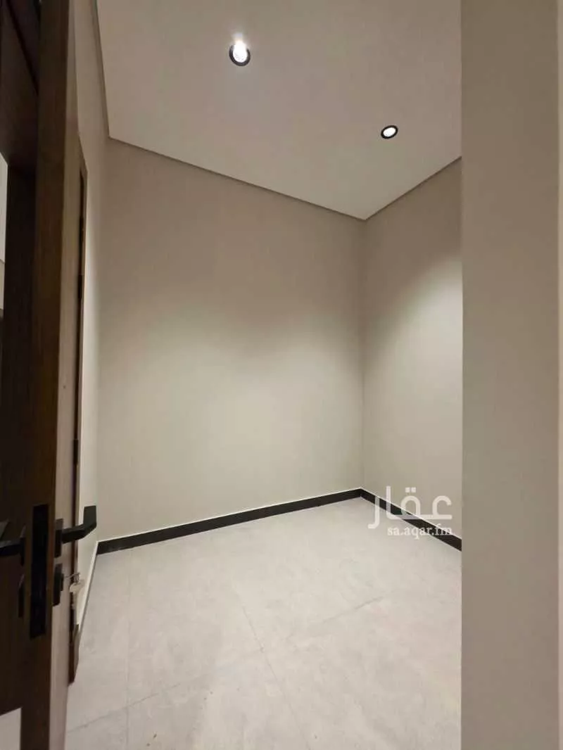 شقة 6 غرف في الزهراء 22