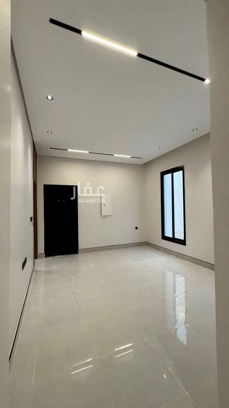 فيلا 5 غرف في الشرق 2