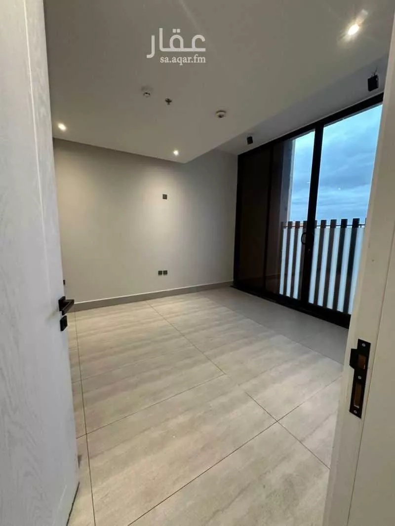 شقة 3 غرف في النرجس 5