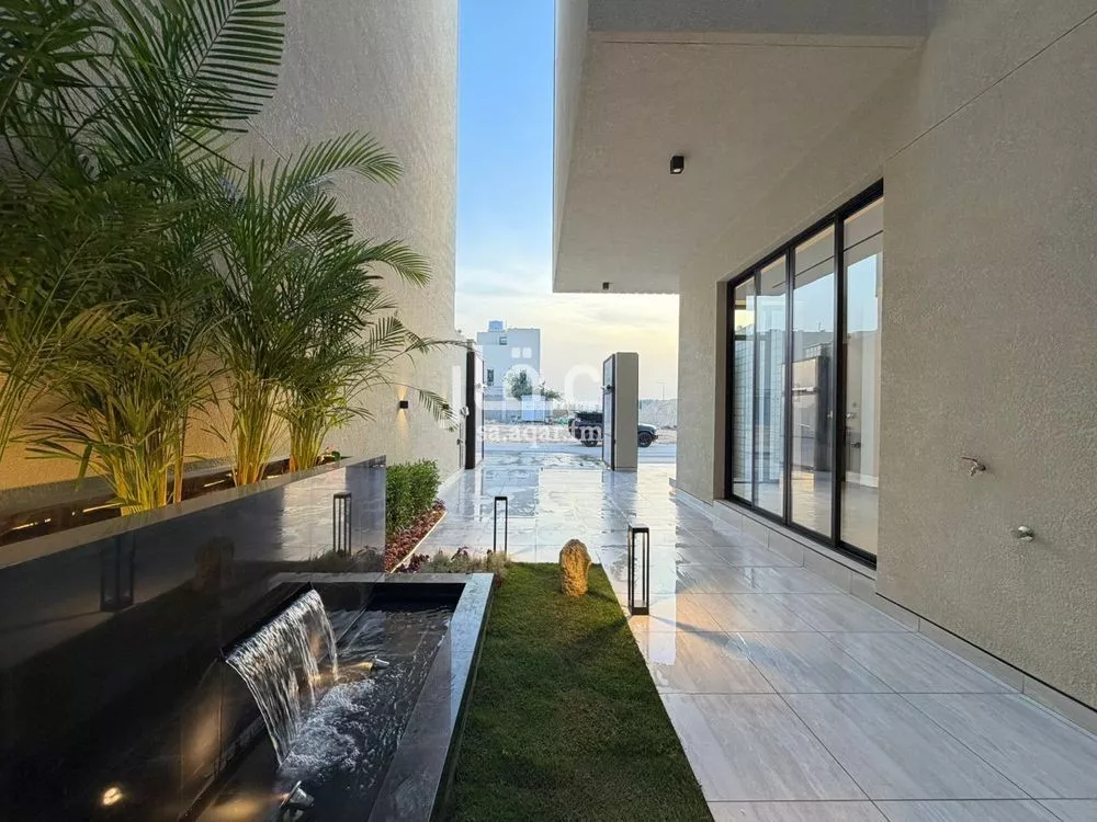 فيلا 5 غرف في العارض 6