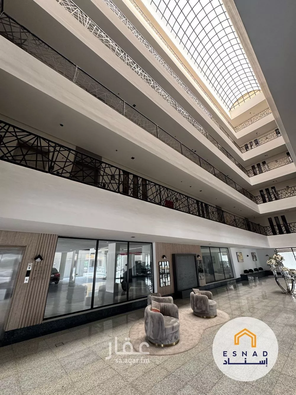 شقة 3 غرف في الحمرا 13