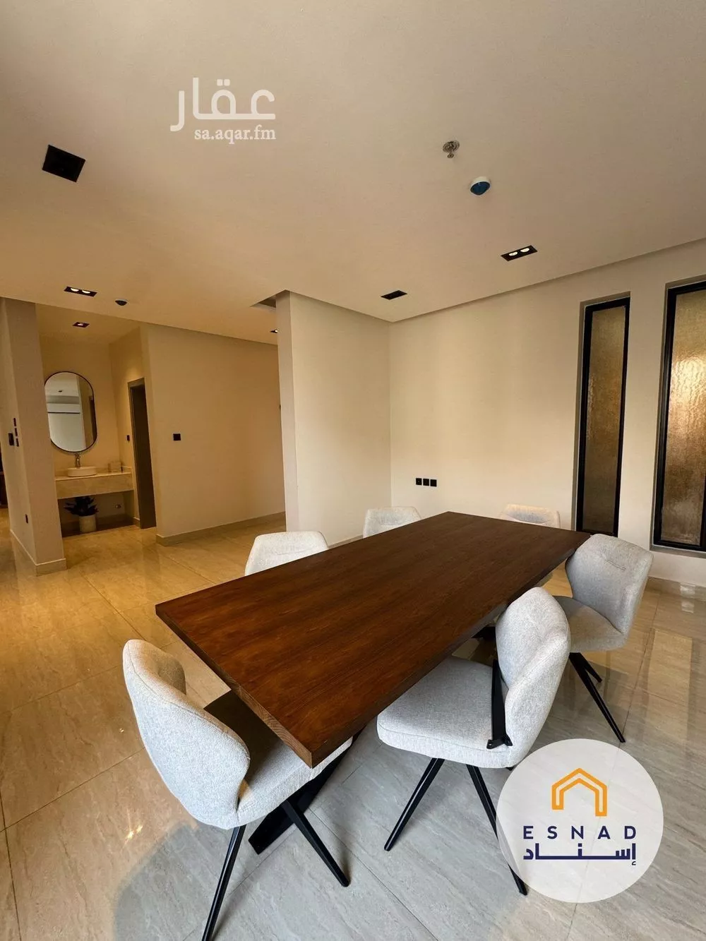 شقة 3 غرف في الحمرا 5