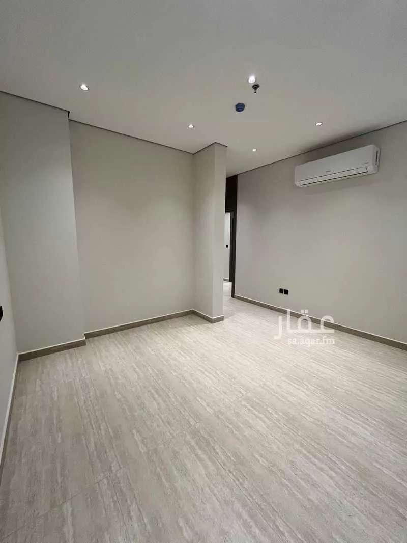 شقة 3 غرف في الحمرا 5