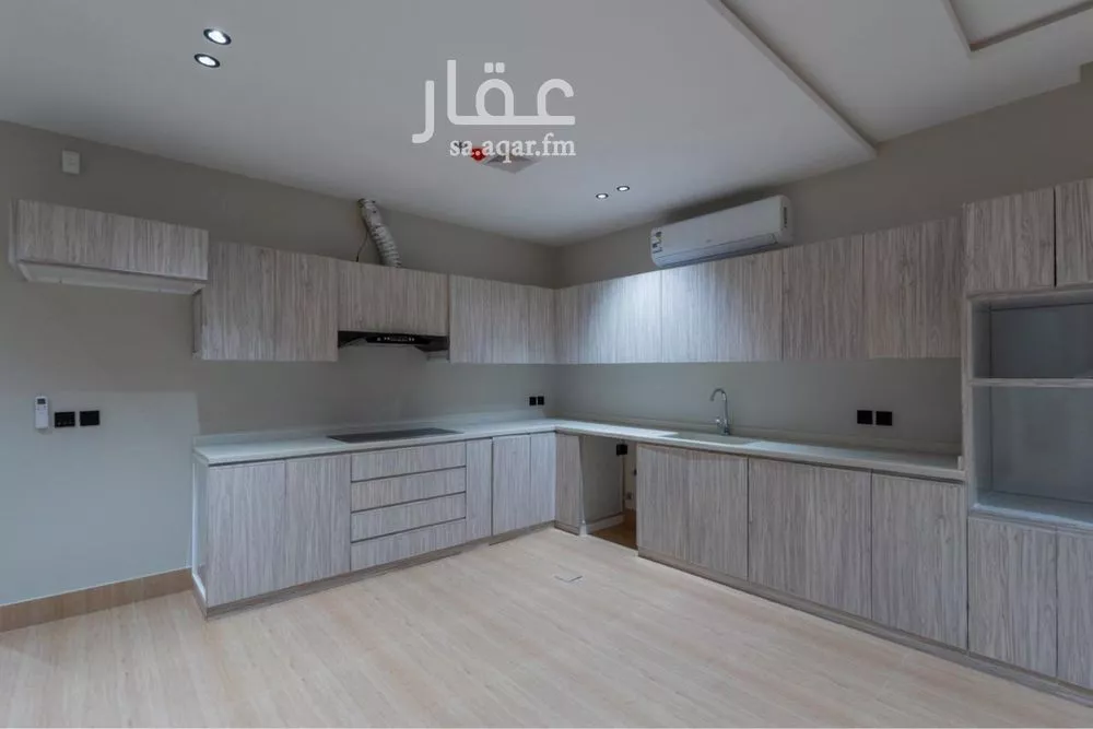 شقة 3 غرف في الحمرا 18