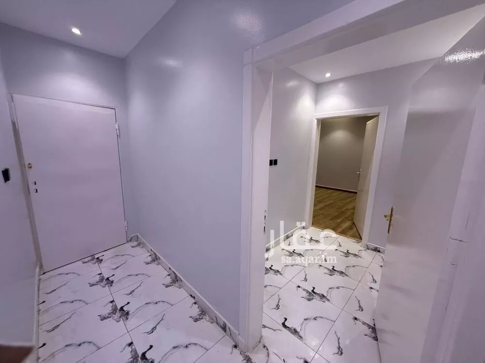 شقة 1 غرف في العقيق 7