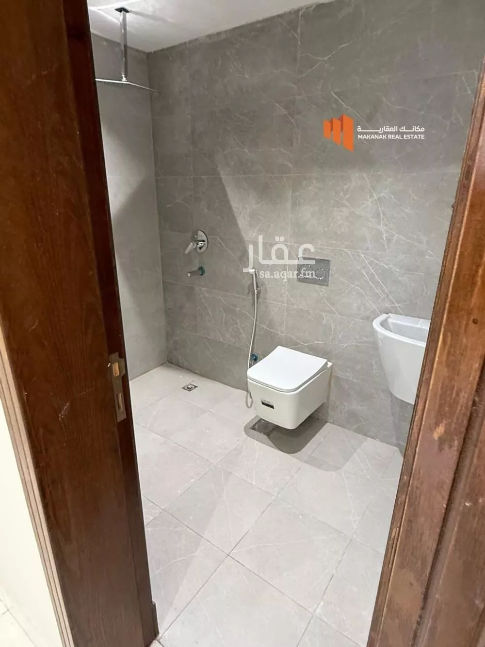 شقة 3 غرف في الحمرا 9