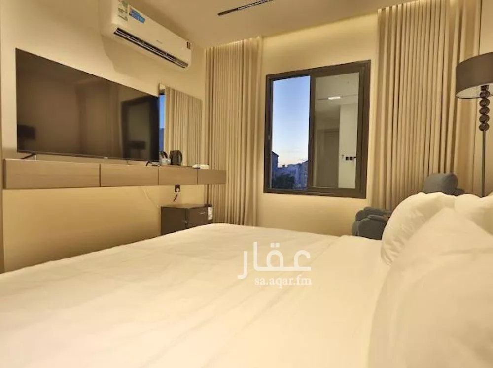 شقة 1 غرف في الحمرا 9