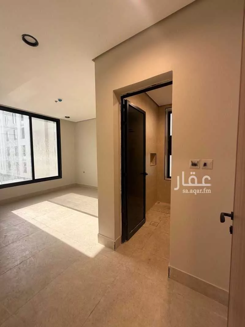 شقة 3 غرف في الحمرا 8