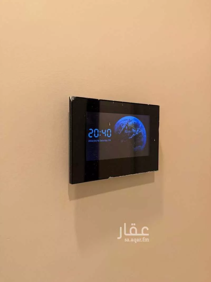 شقة 3 غرف في الحمرا 10