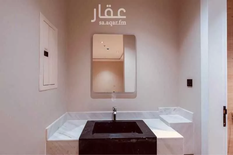 شقة 4 غرف في الحمرا 9