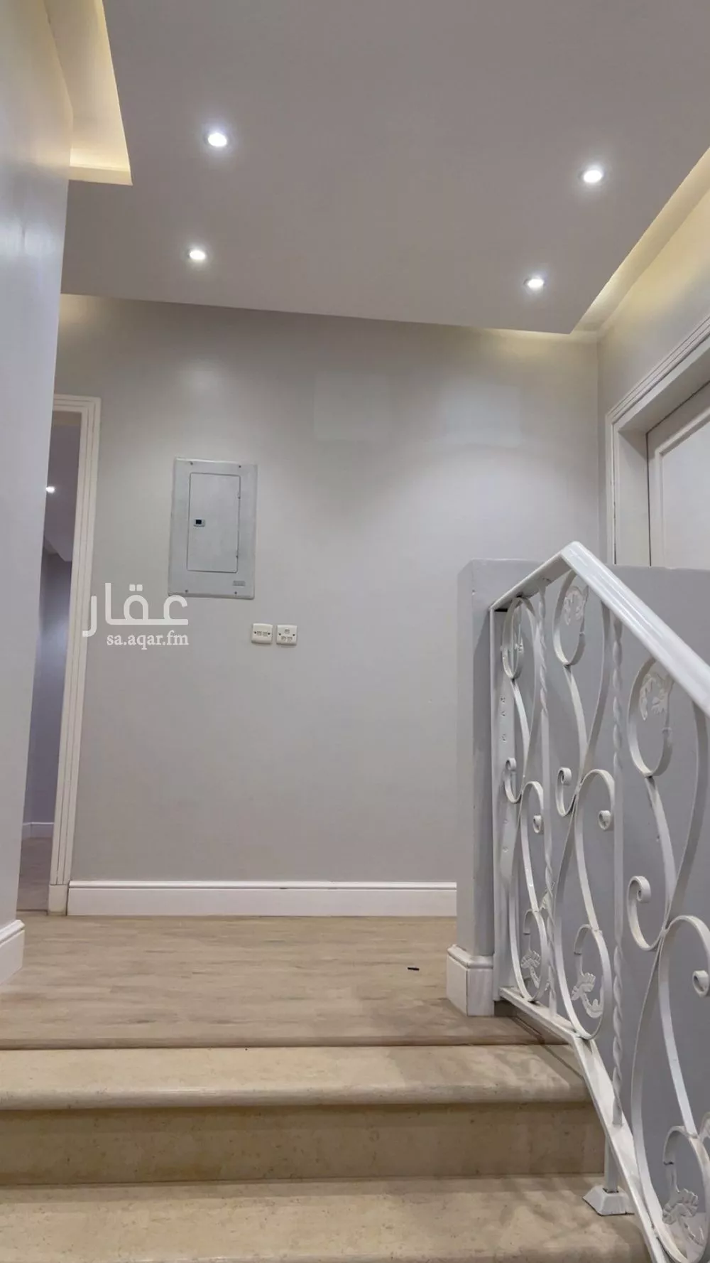 4 bedroom floor in Al Yasmin 9