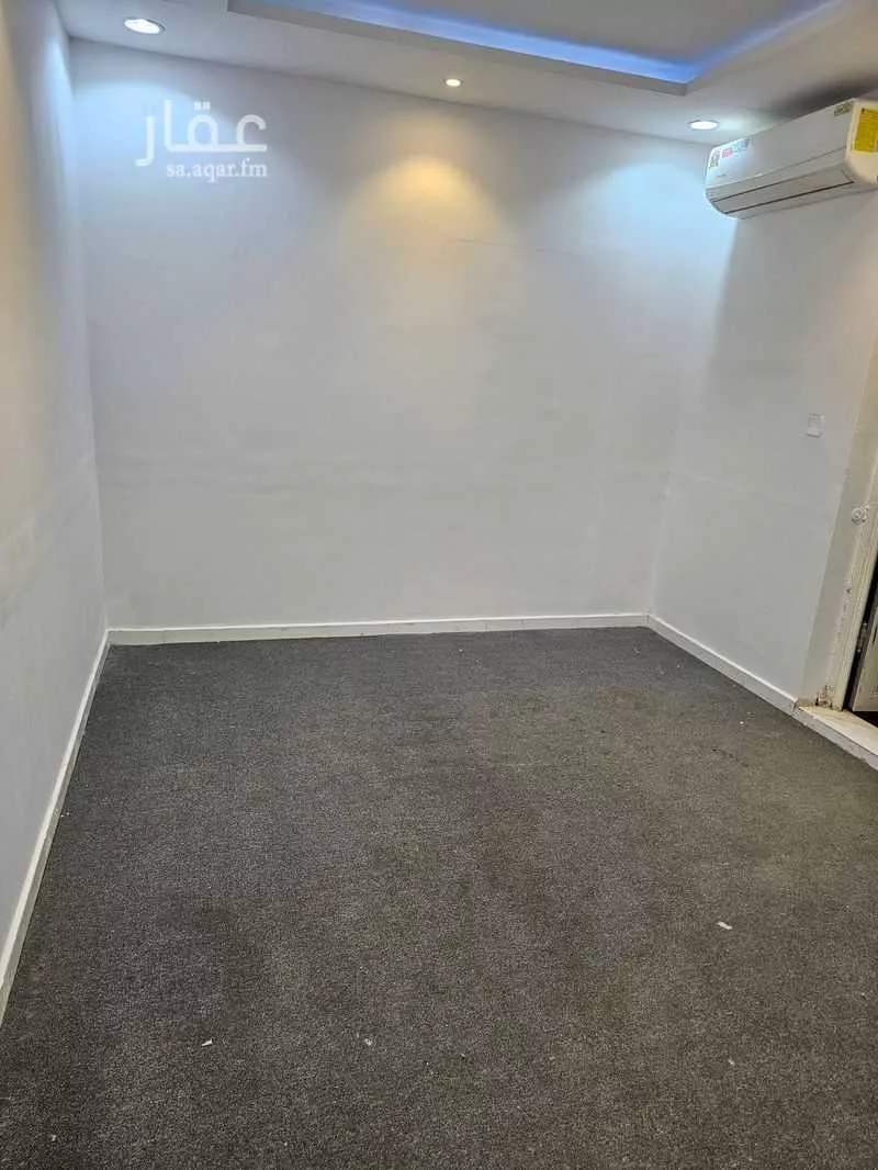 1 bedroom apartment in Al Yarmouk 3