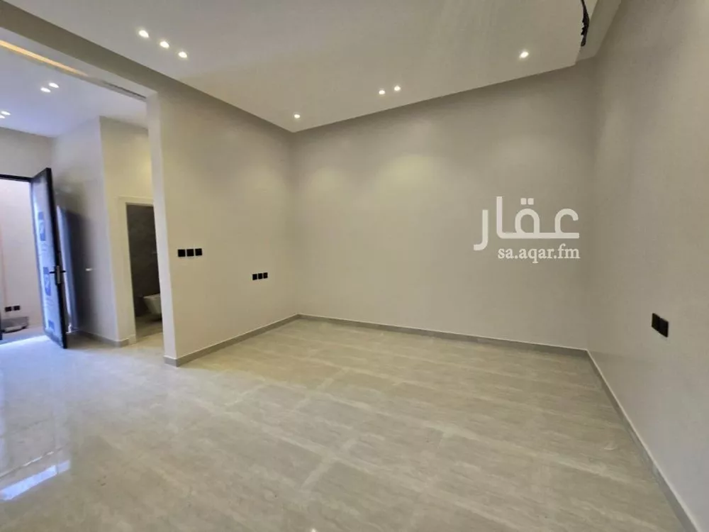 3 bedroom floor in As Suwaidi 5