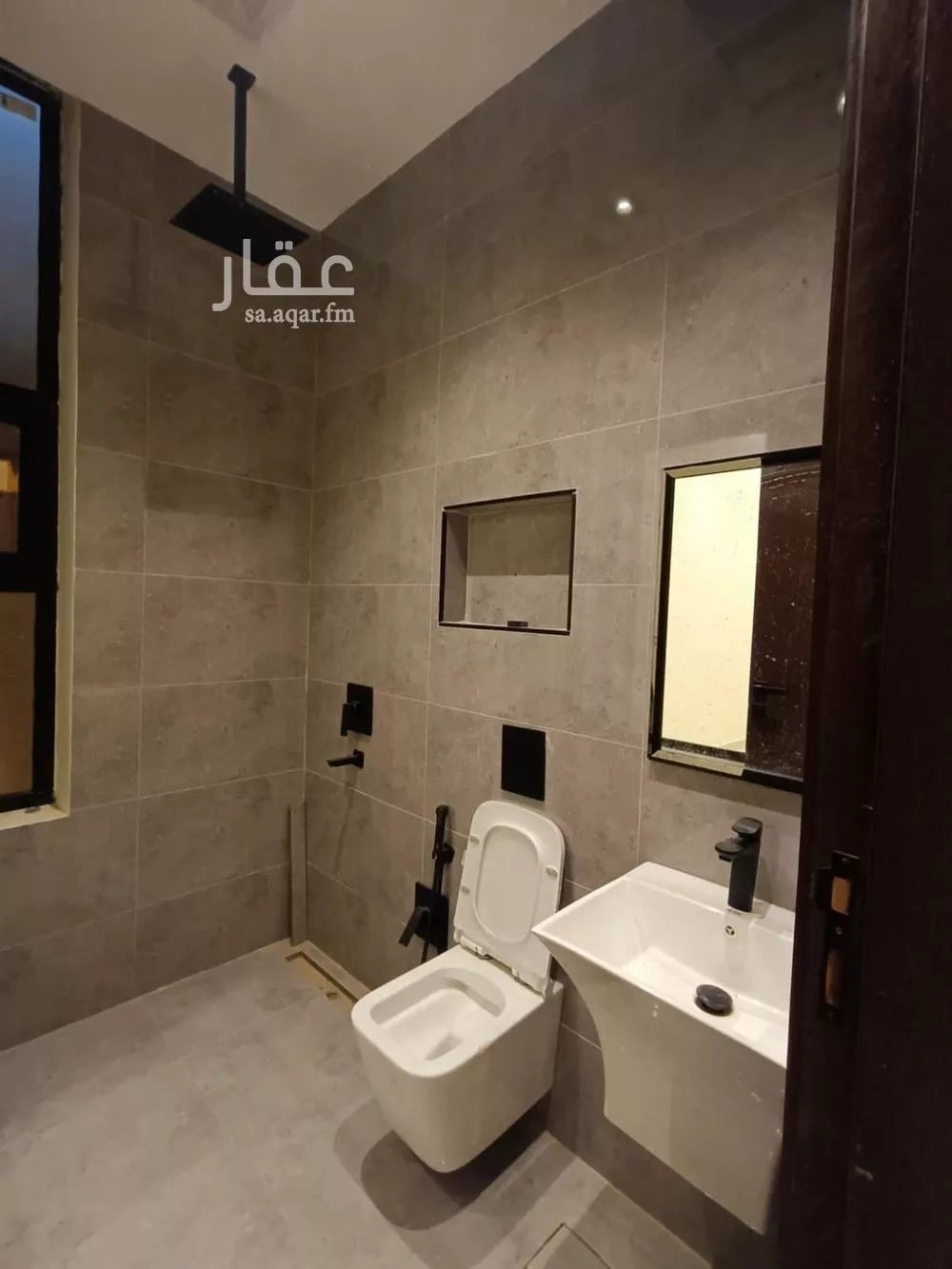 دور 5 غرف في المونسية 3