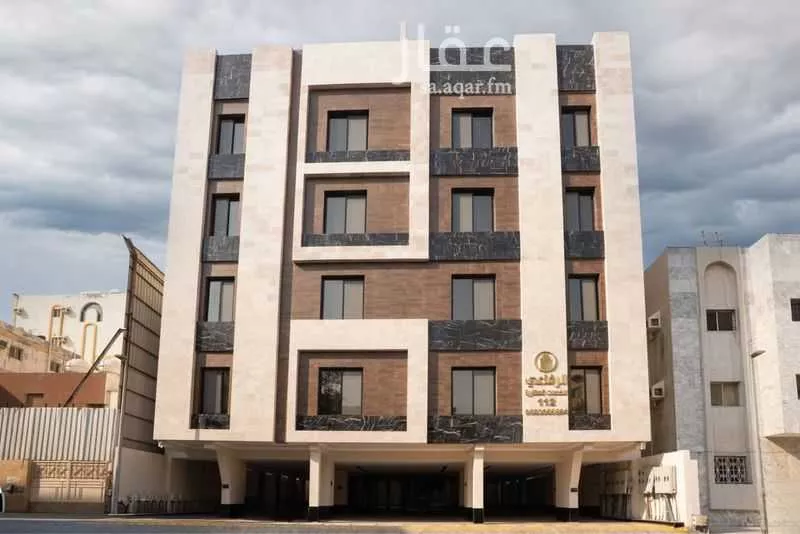 4 bedroom apartment in Al Salamah 4