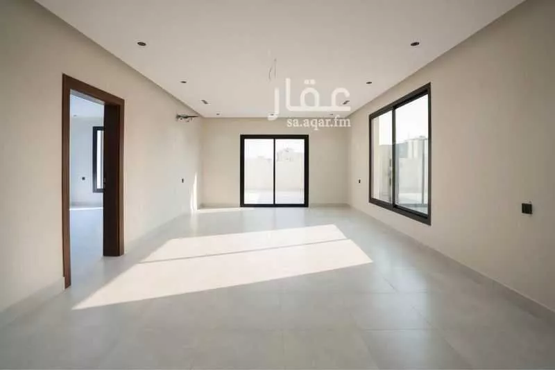 4 bedroom apartment in Al Salamah 8