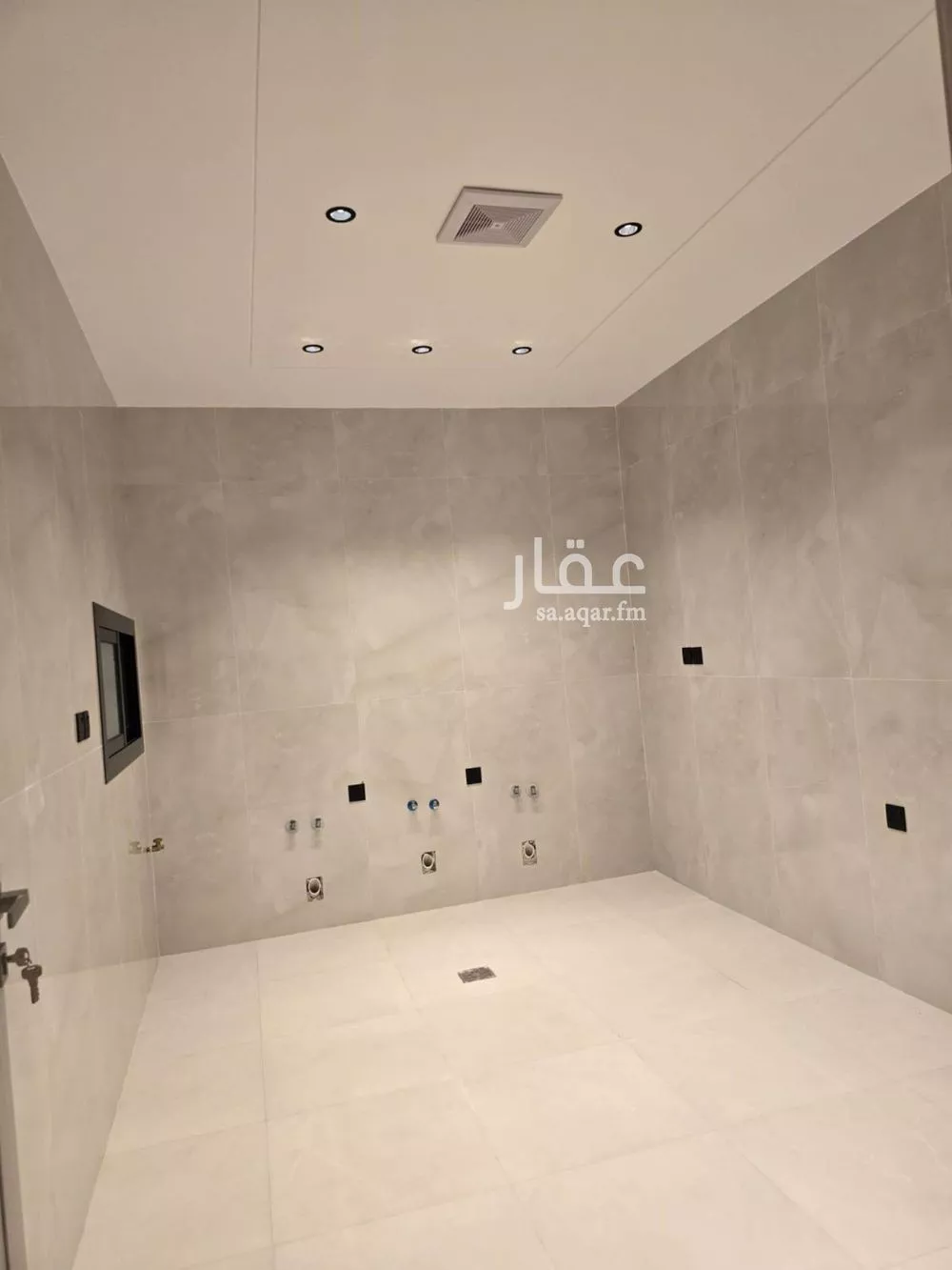 4 bedroom apartment in Al Salamah 11