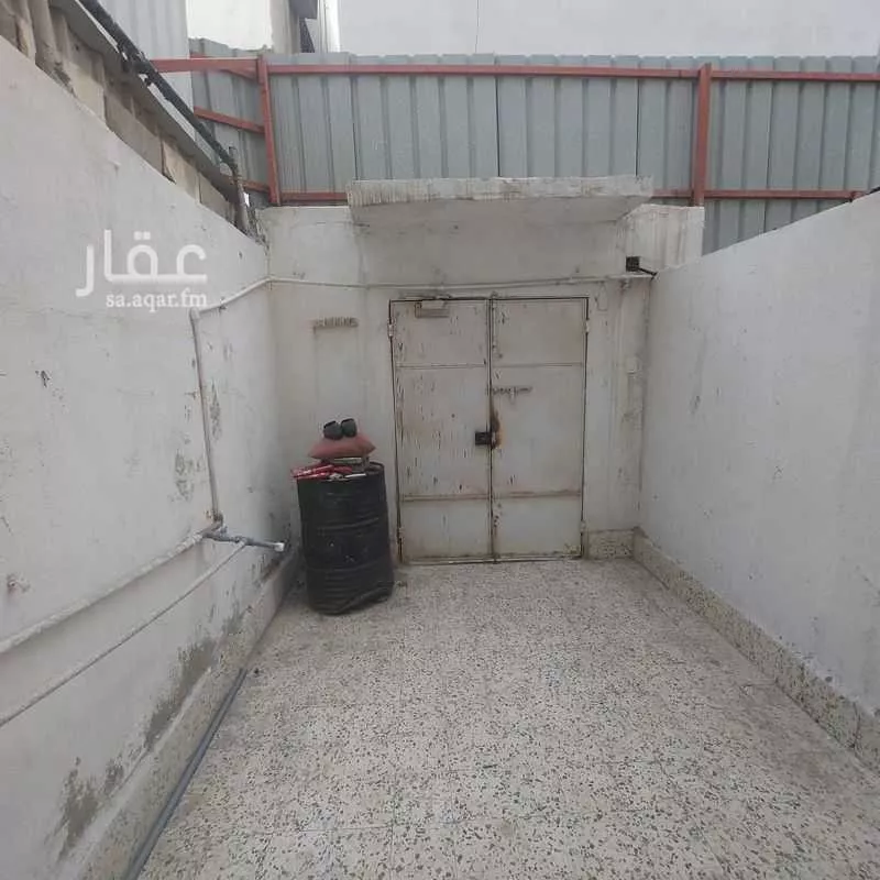 فيلا 7 غرف في العدامة 8