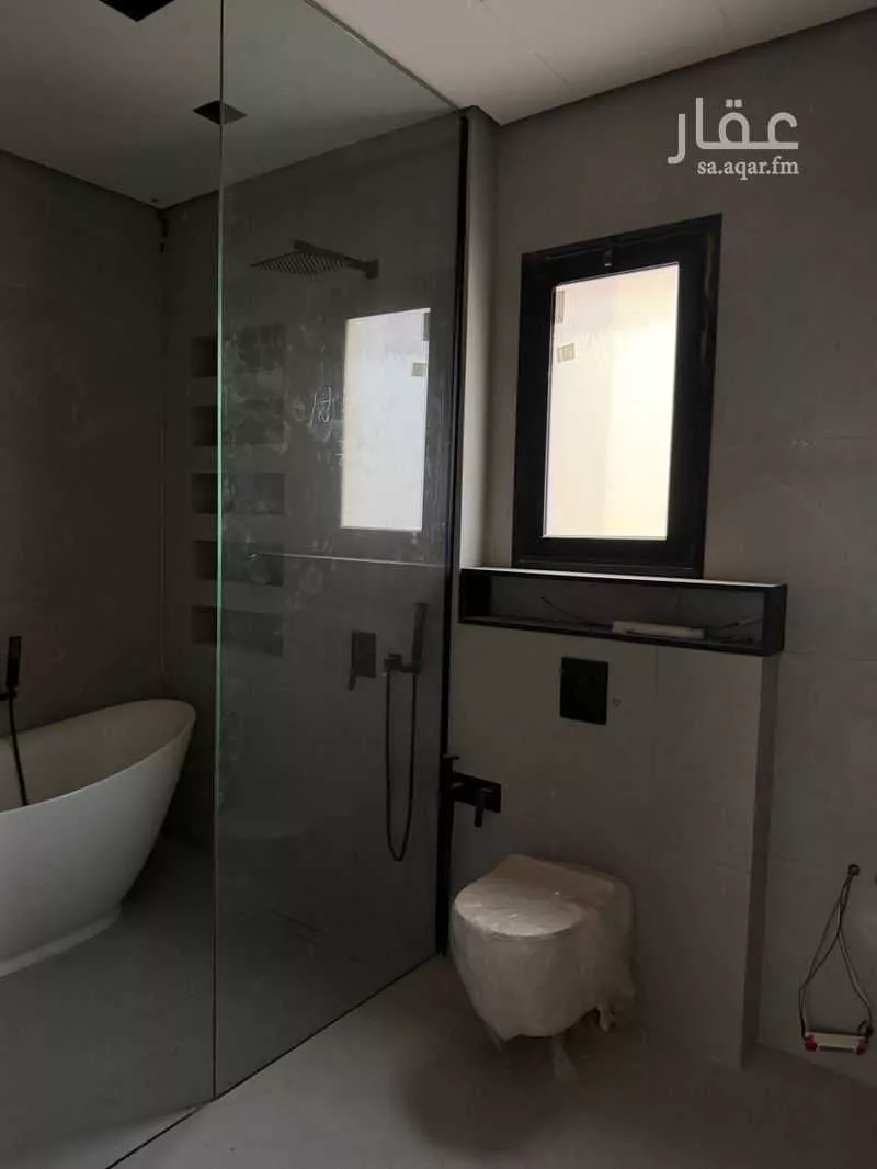 فيلا 6 غرف في الريان 8