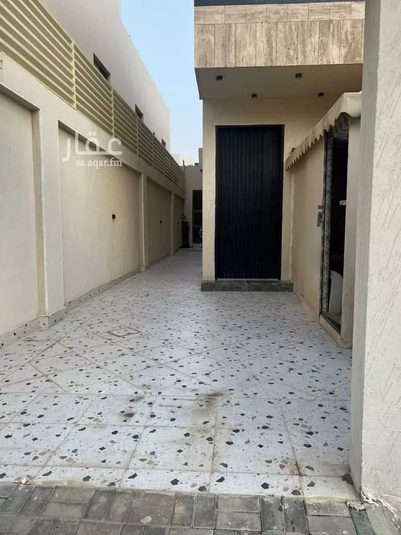 3 bedroom floor in Tuwaiq 5