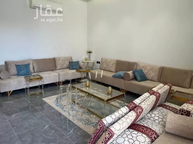 3 bedroom floor in Tuwaiq 10
