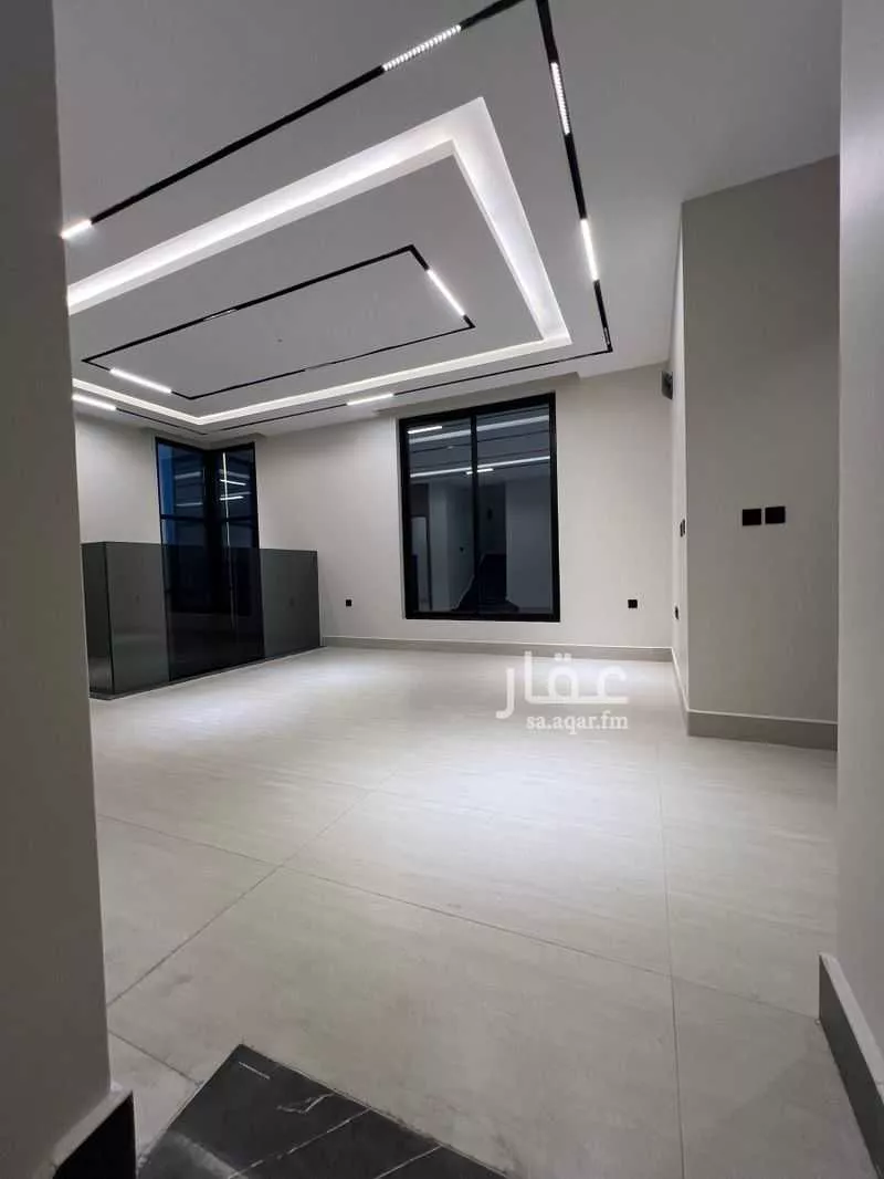 6 bedroom villa in Ash Shulah 5