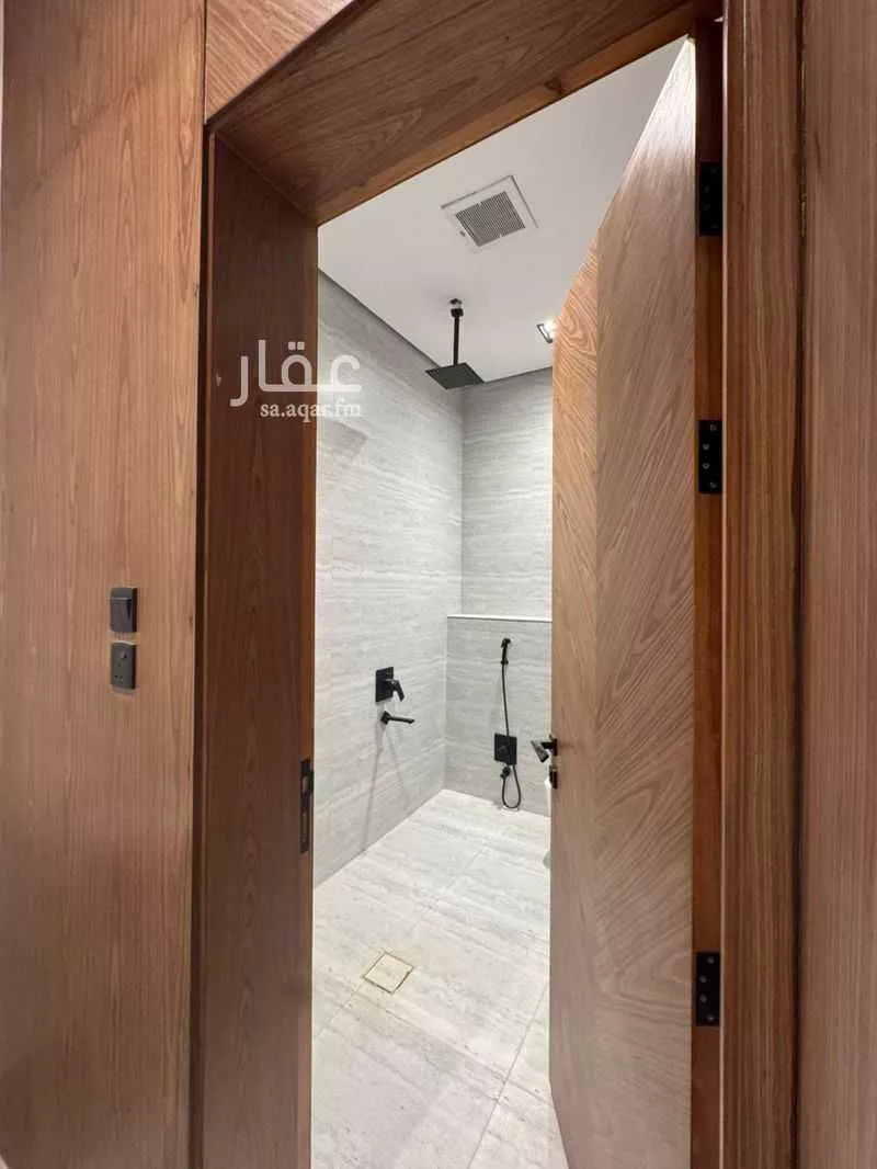 دور 4 غرف في النرجس 16