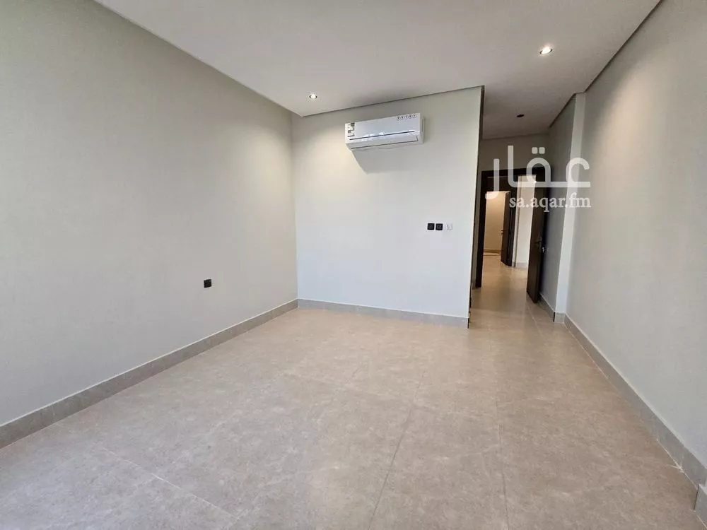 شقة 4 غرف في الحمرا 12