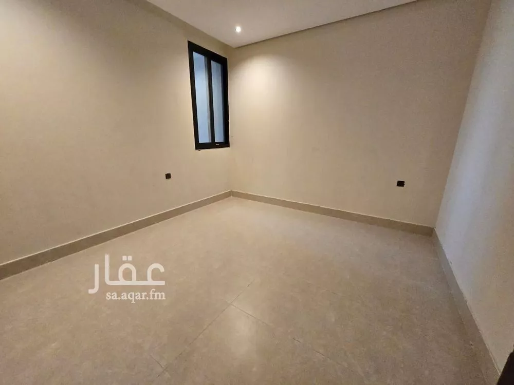 شقة 4 غرف في الحمرا 13