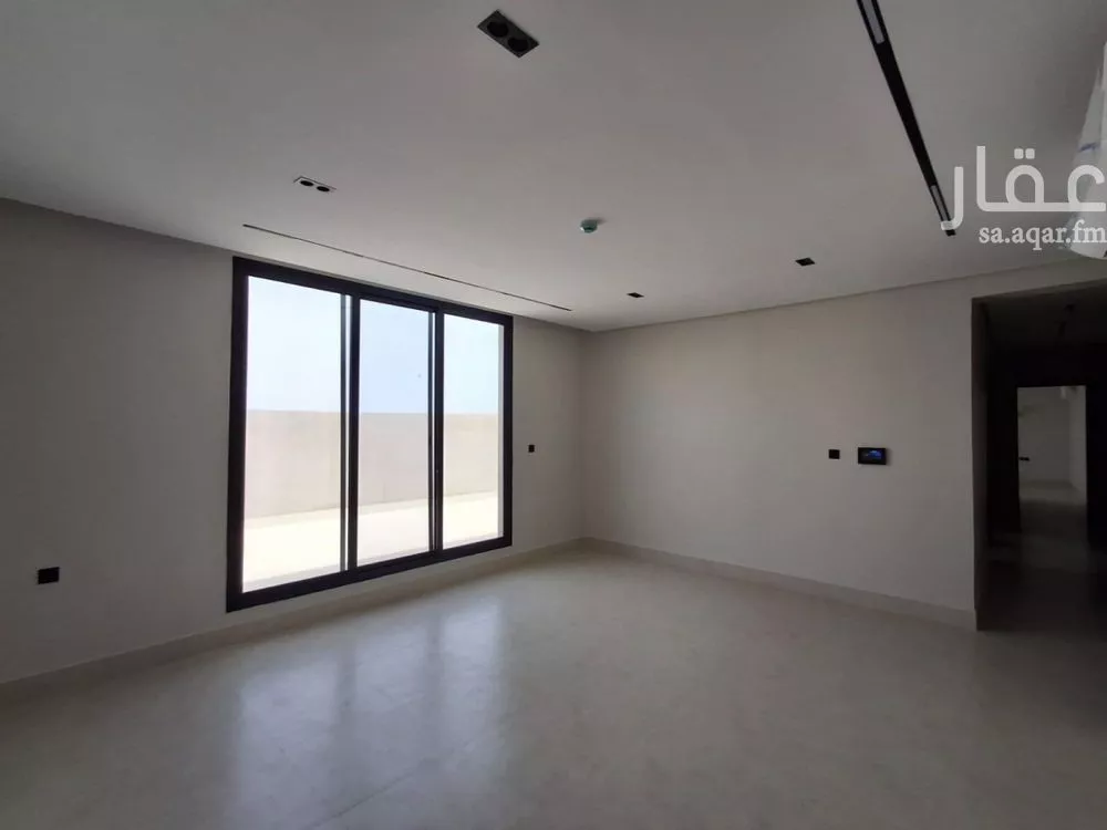 شقة 5 غرف في الحمرا 2