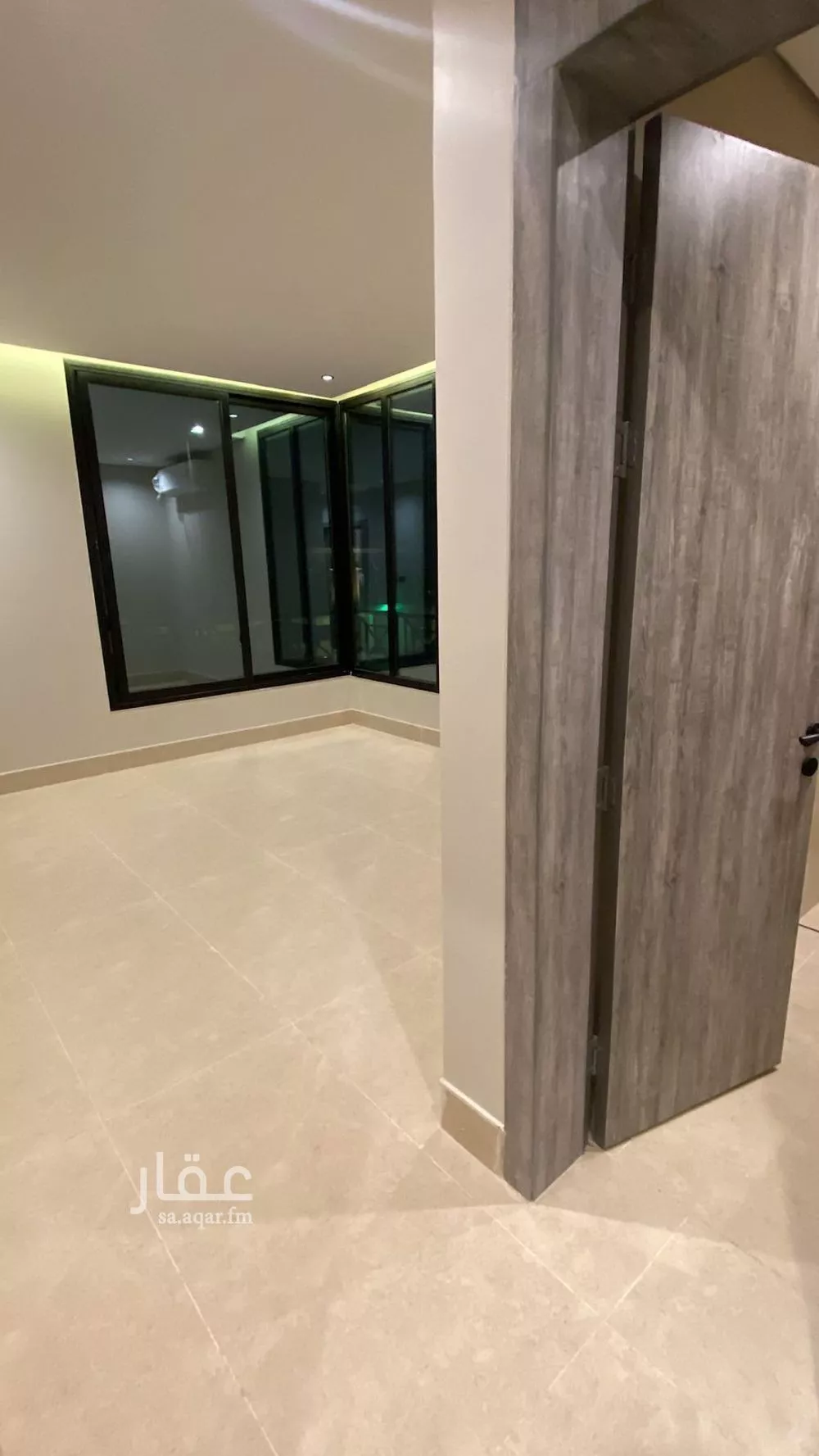 شقة 4 غرف في الحمرا 3