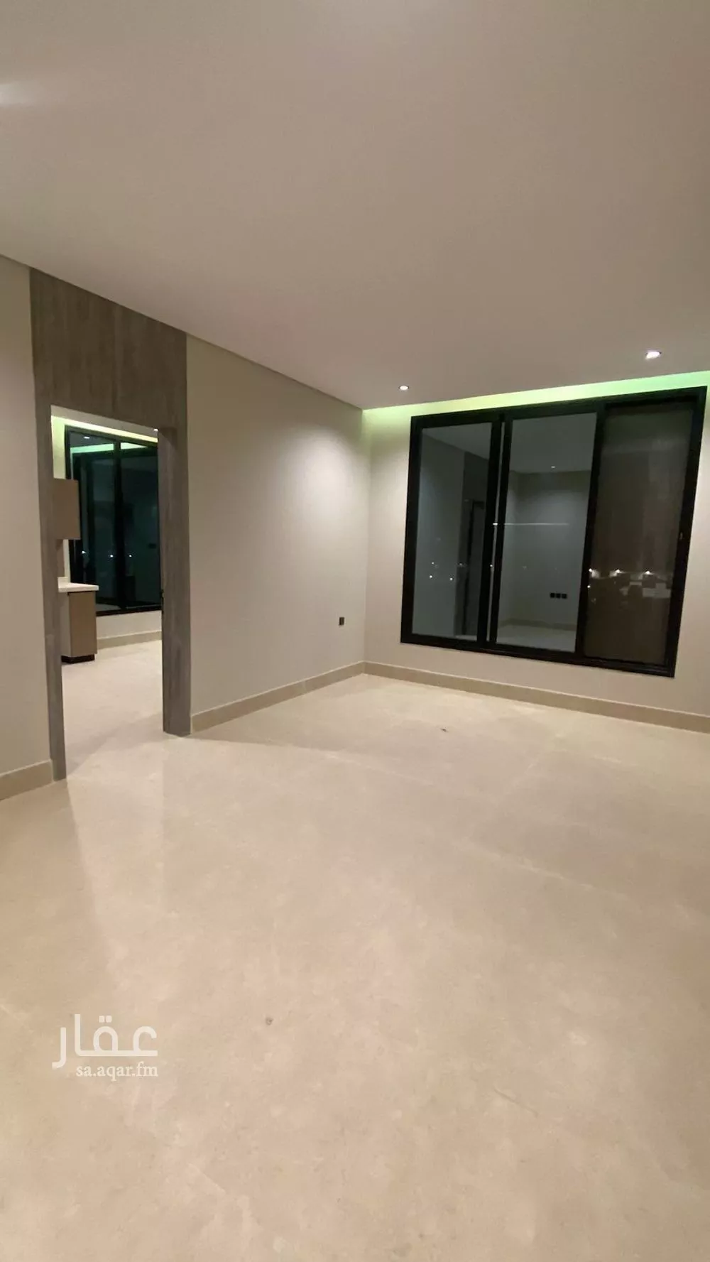 شقة 4 غرف في الحمرا 7