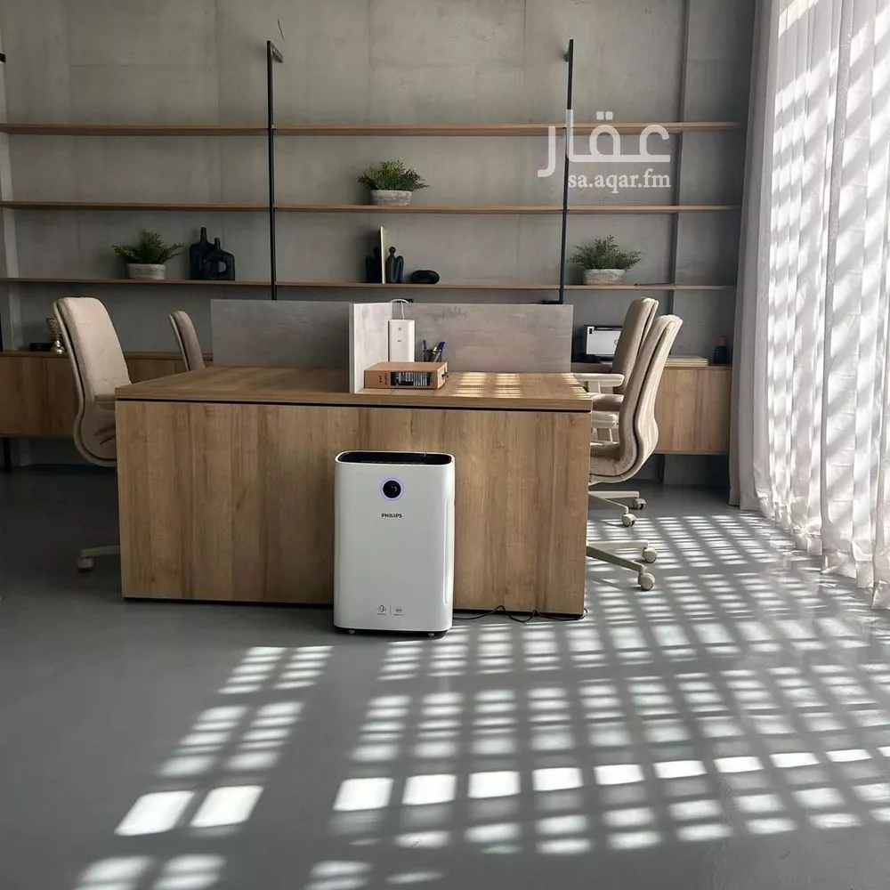 مكتب 418 م² في العارض 2